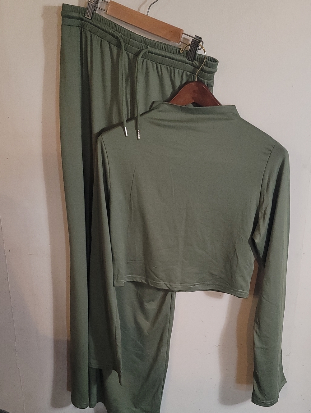 Olive Green Two-Piece Lounge Set - Cropped Top & Drawstring Skirt